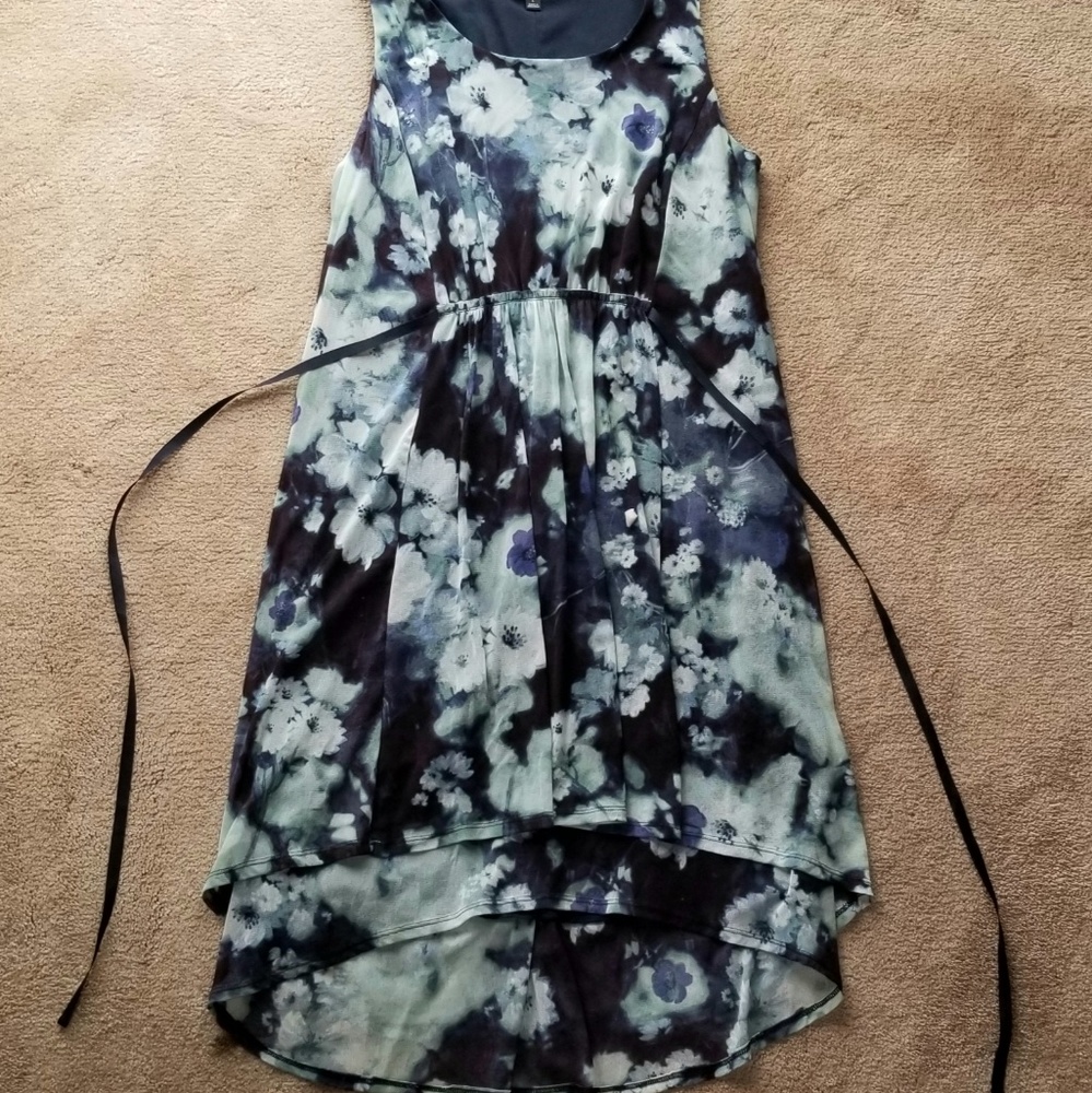 Large Blue floral dress with tie in the back